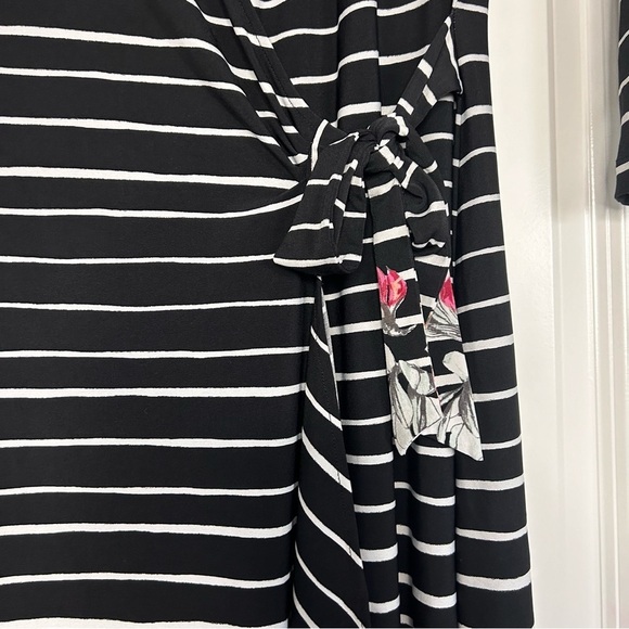 Pink BCBGMaxazria Wrap Dress Black and White Stripe Floral Party Dress Size: S - Picture 9 of 9